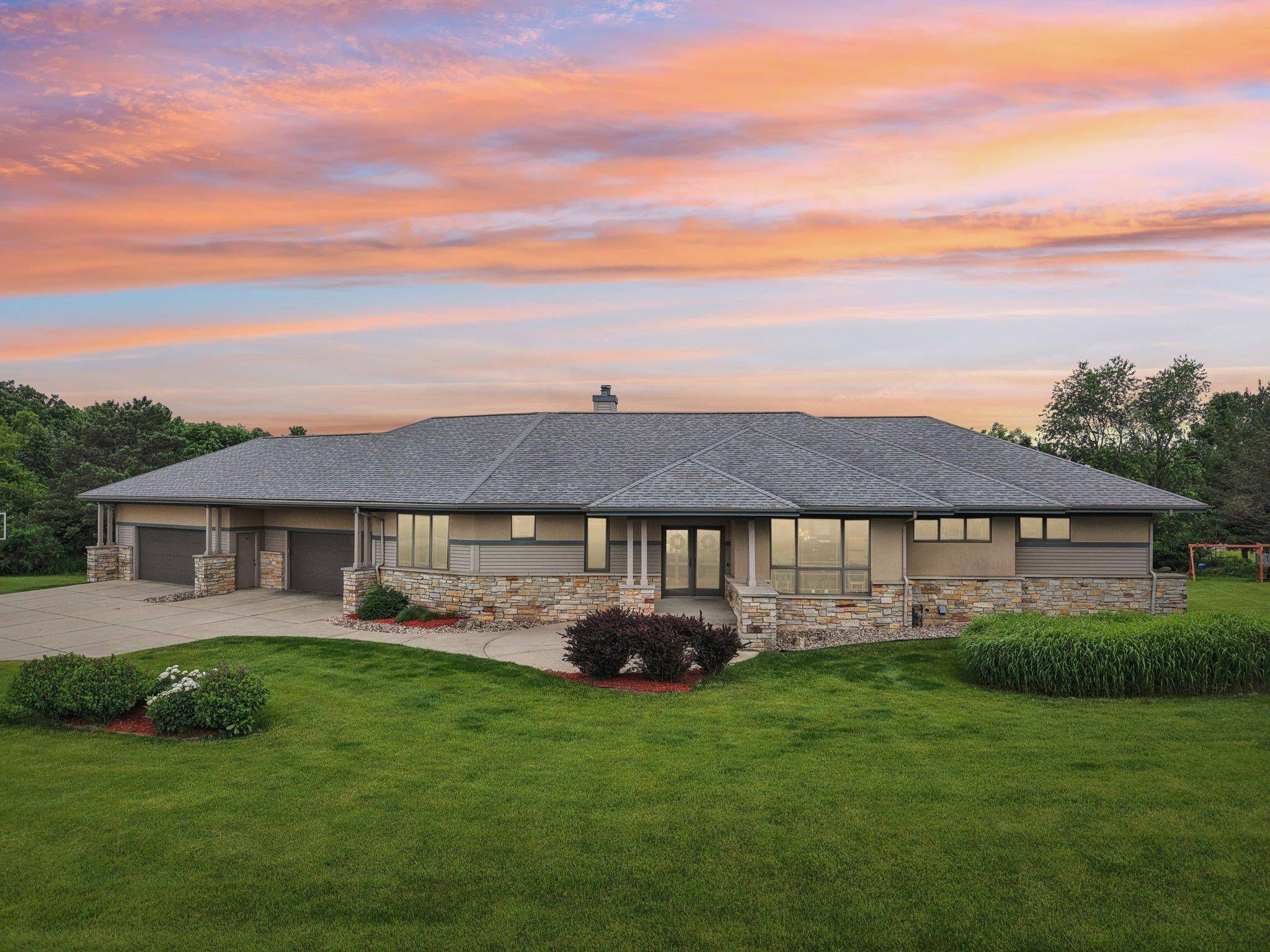 7965 Westhill Circle, Verona, WI 53593