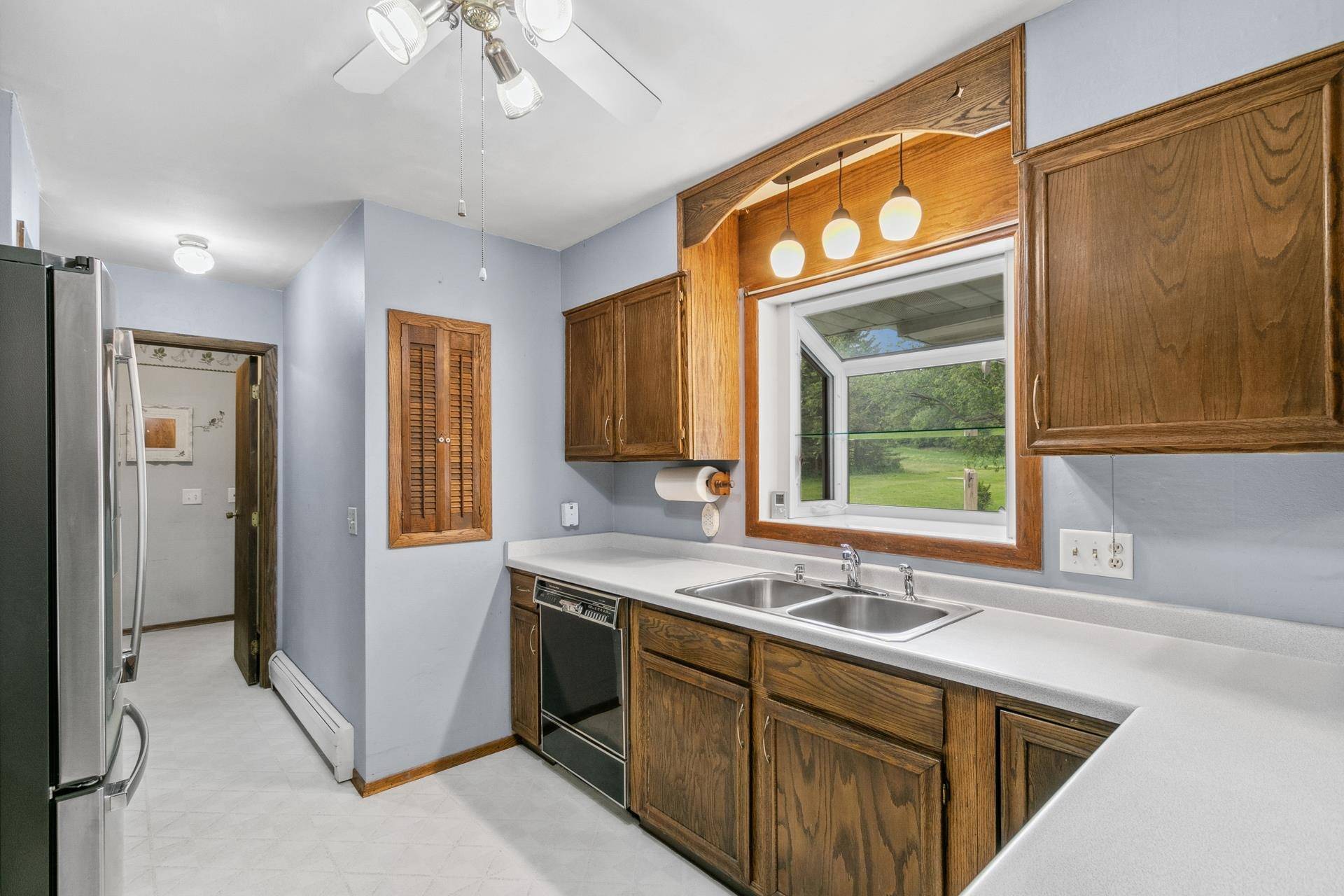 Poynette, WI 53955,W8748 Pine Hollow Road