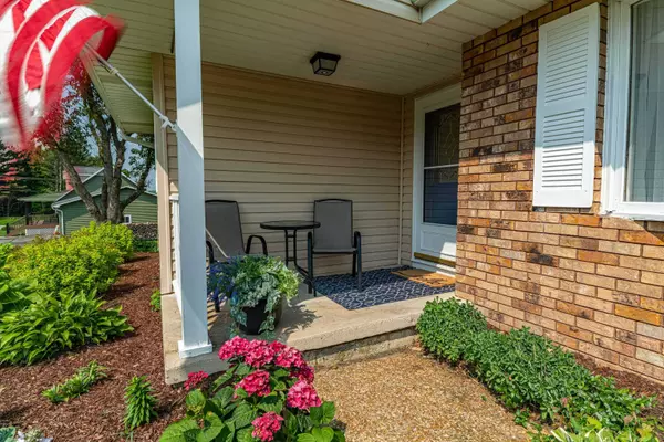 Verona, WI 53593,3472 Hickory Hill Road