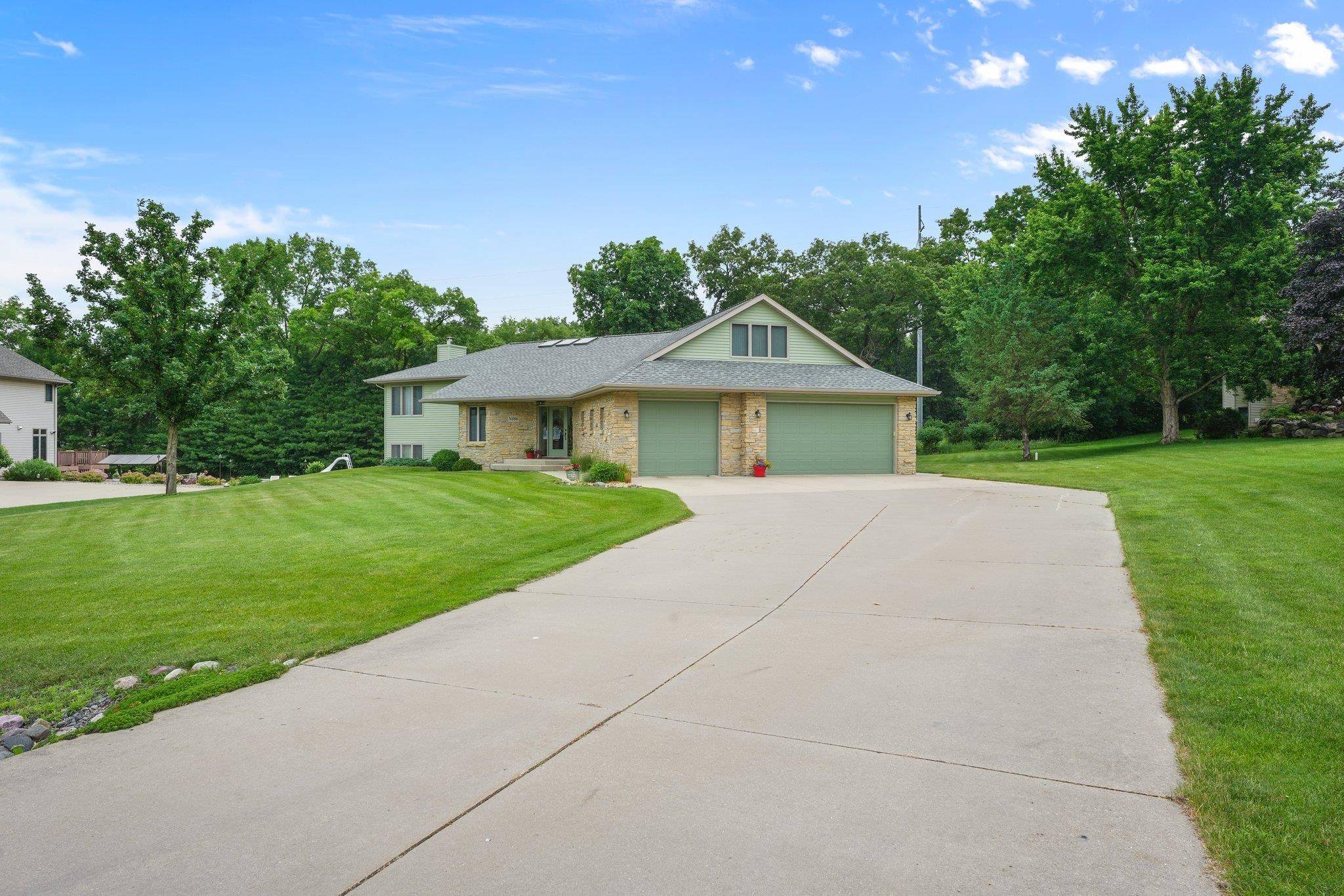 Prairie Du Sac, WI 53578,N886 Club Circle Drive