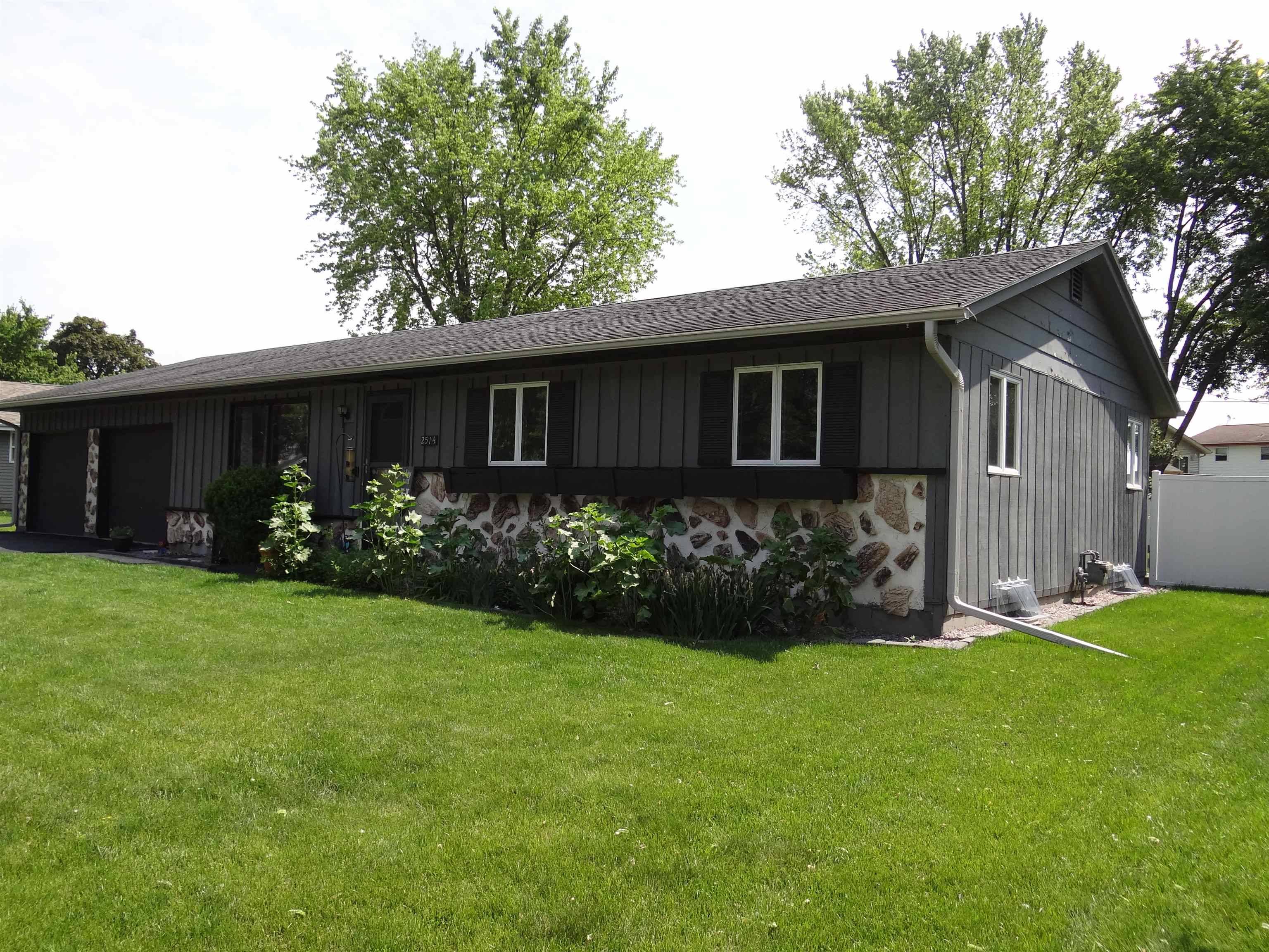 Janesville, WI 53545,2514 Sherwood Drive