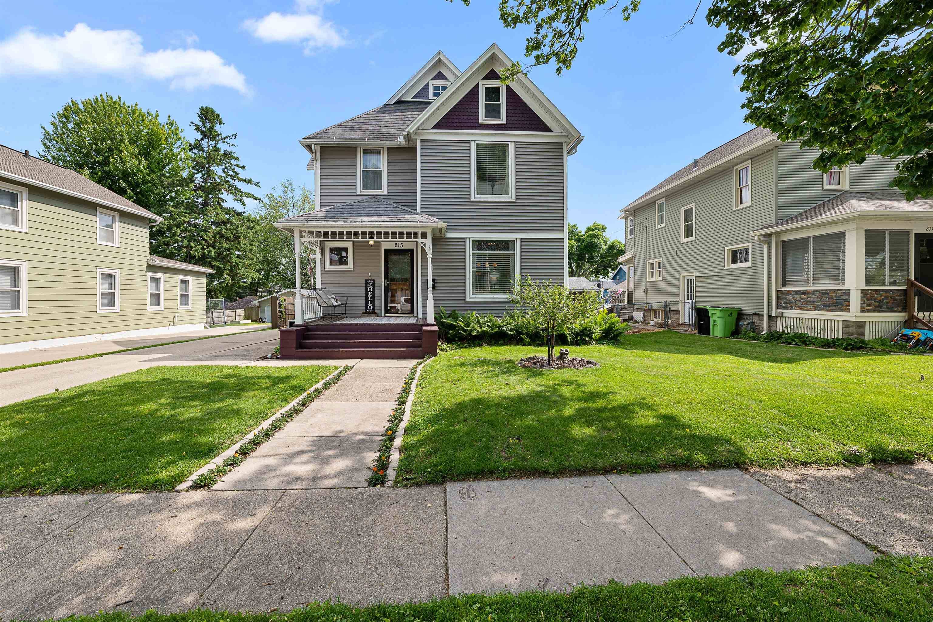 215 Fourth Street, Beaver Dam, WI 53916
