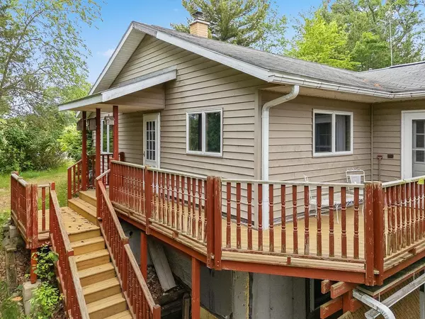 Montello, WI 53949,N3045 Lakeview Drive