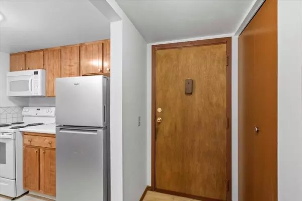 Middleton, WI 53562,7106 Fortune Drive #14