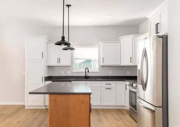 Sun Prairie, WI 53590,1157 Hickory Hills Drive