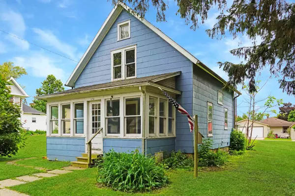 576 Pine Avenue, Hillsboro, WI 54634