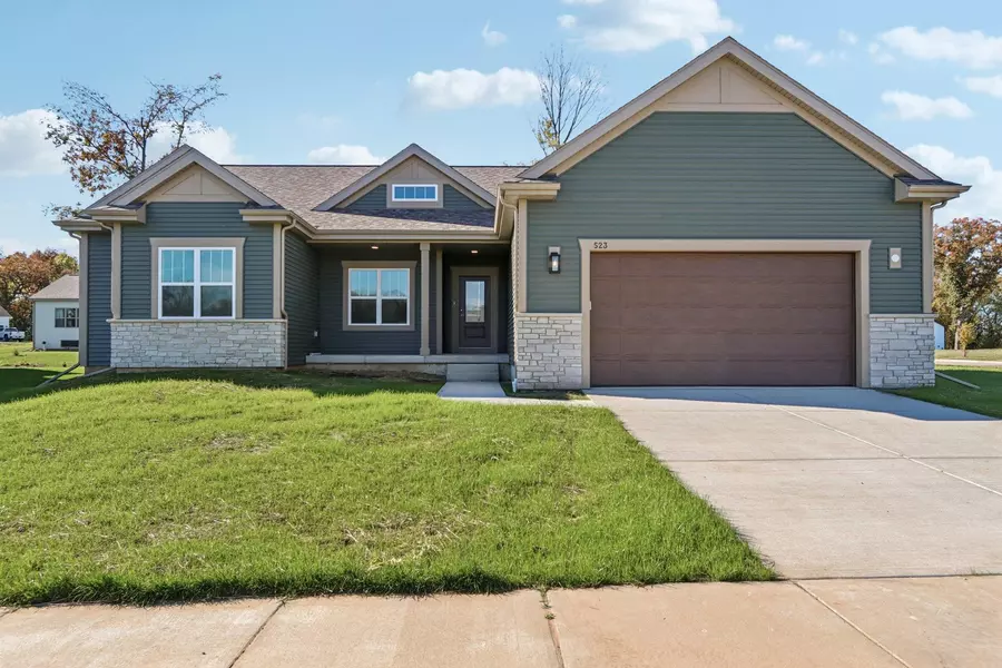 523 Buss Road, Cottage Grove, WI 53527