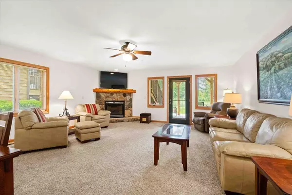 Arkdale, WI 54613,2015-1 S Czech Court #1201