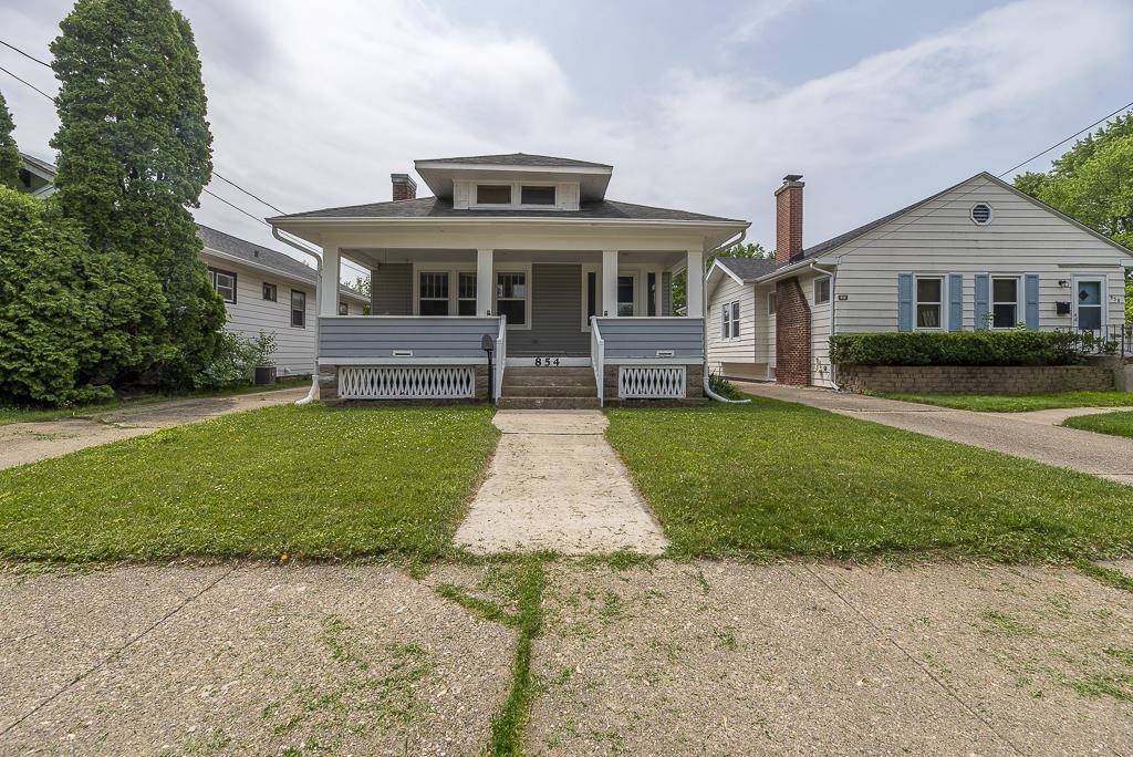 854 Benton Avenue, Janesville, WI 53545