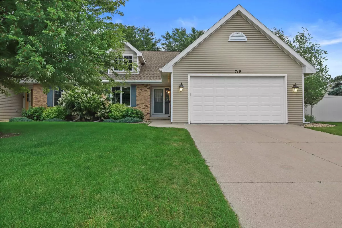 Sun Prairie, WI 53590,719 N Thompson Road
