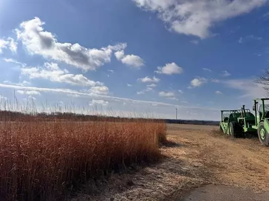 Hazel Green, WI 53811,527 Badger Road