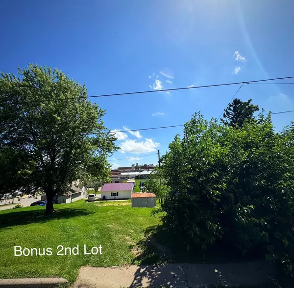 Dodgeville, WI 53533,130 E Spring Street