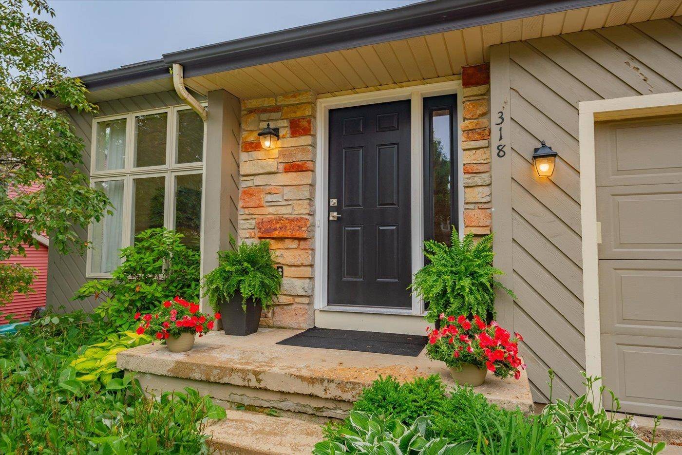 318 Jenna Drive, Verona, WI 53593