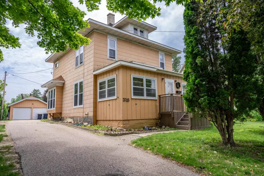 318 Tremont Street, Mauston, WI 53948