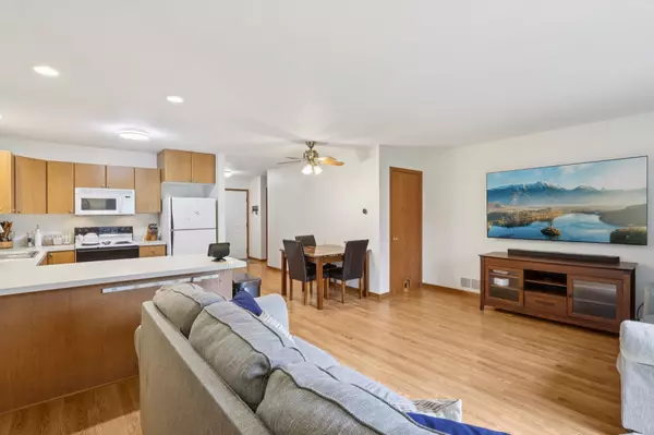Belleville, WI 53508,457 Bowlavard Avenue #2