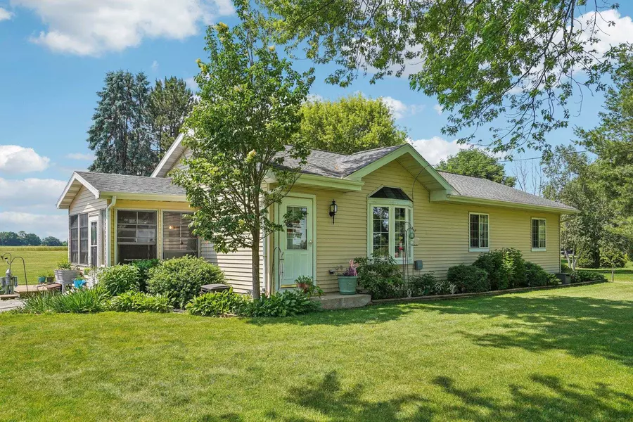 16901 W Holt Road, Brooklyn, WI 53521