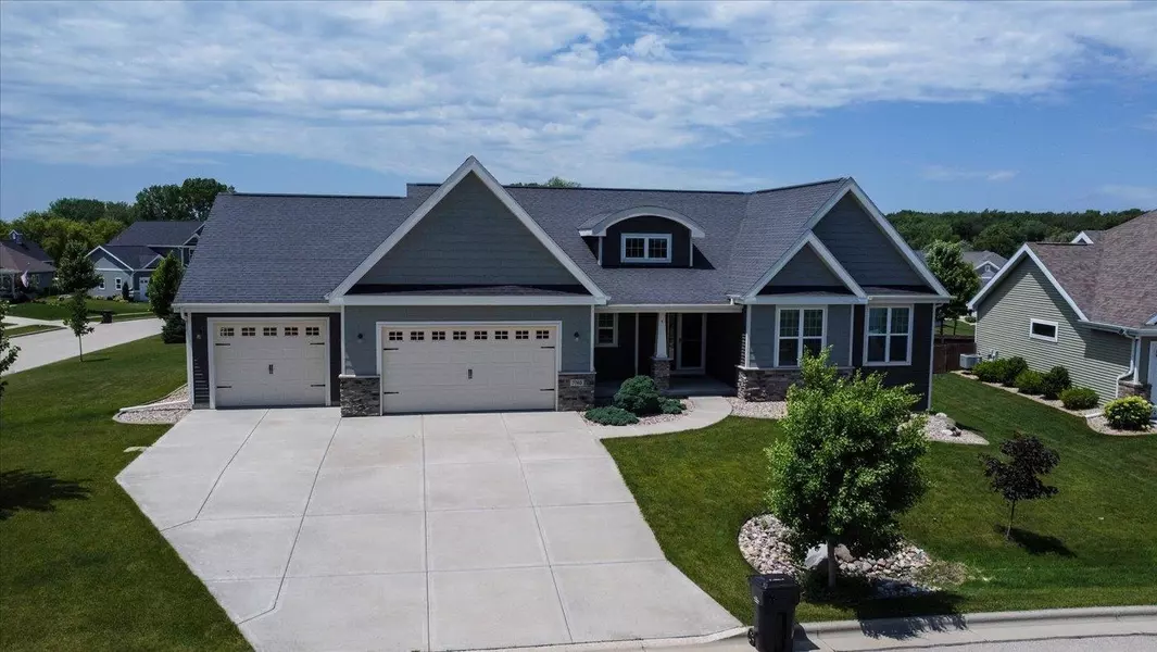 7740 Stonecrop Way, Deforest, WI 53532