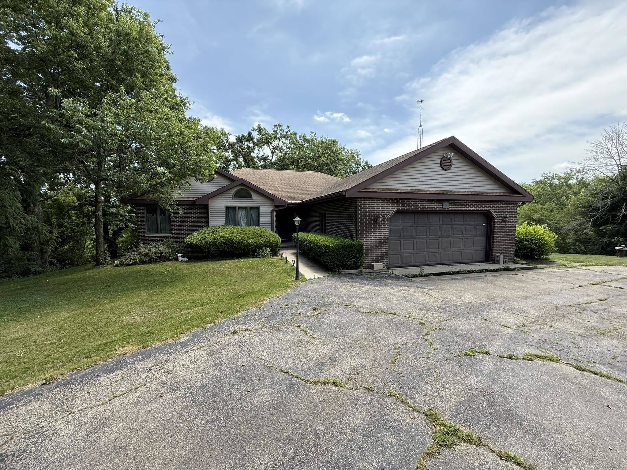Gratiot, WI 53541,14213 Dunbarton Road