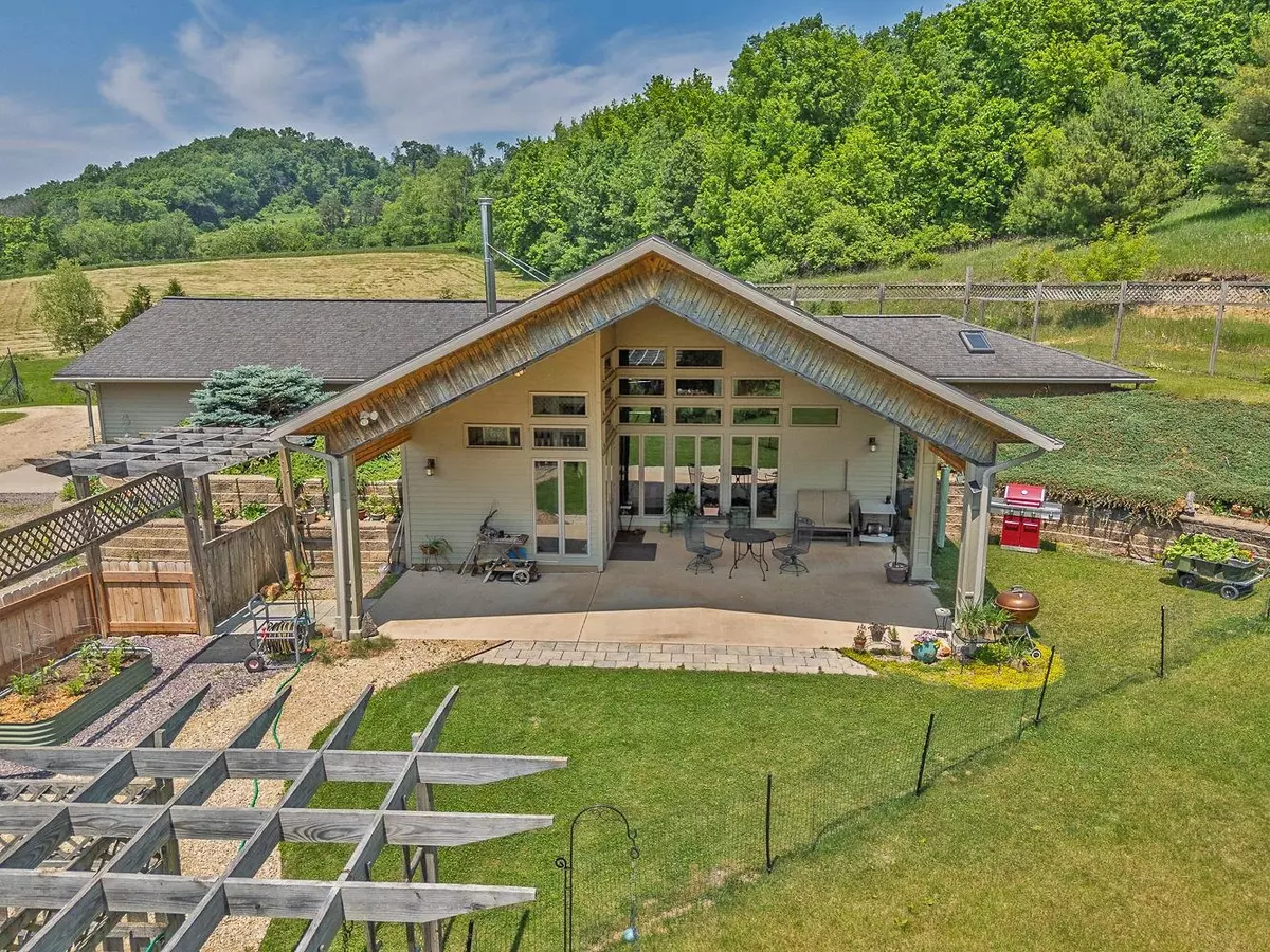 Elroy, WI 53929,30440 Cty Rd W