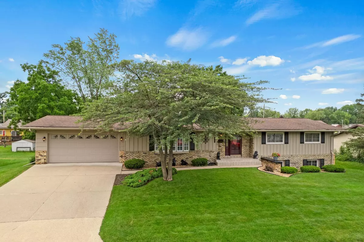 Tomah, WI 54660,512 Circle Street