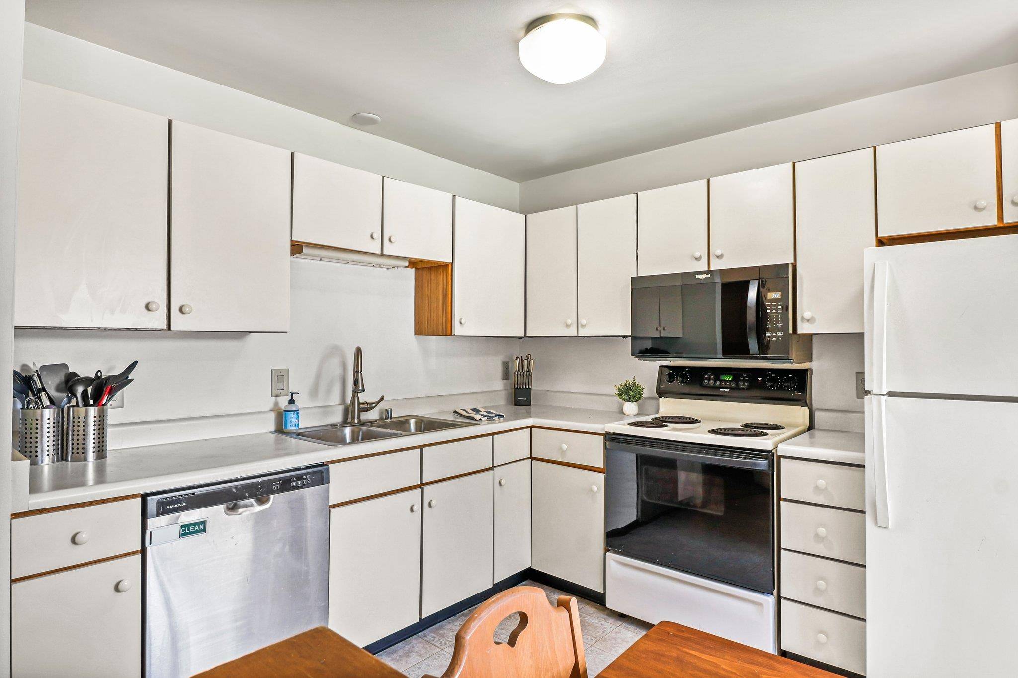 Madison, WI 53713,1002 N Sunnyvale Lane #B