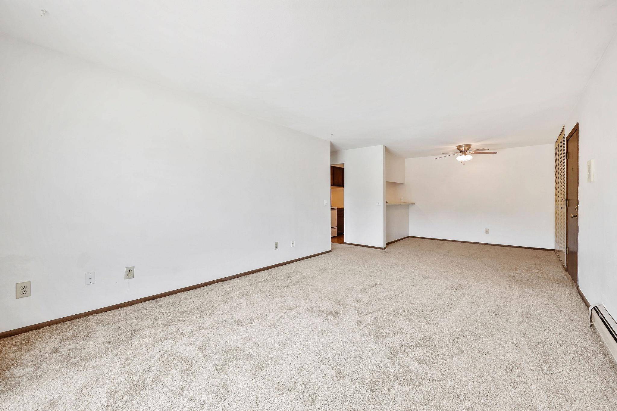 Madison, WI 53704,4330 Melody Lane #207
