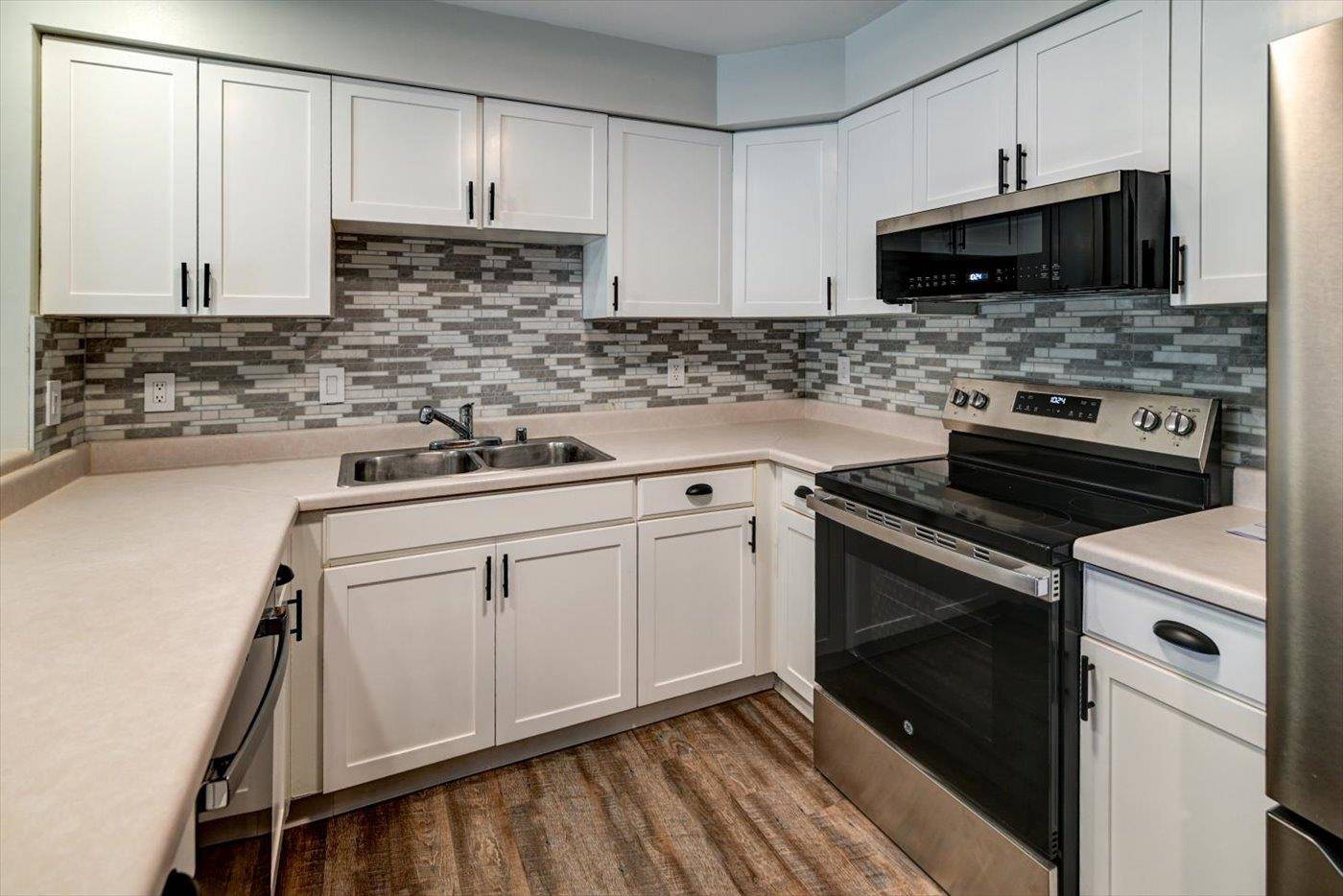 201 Kearney Way #201, Waunakee, WI 53597