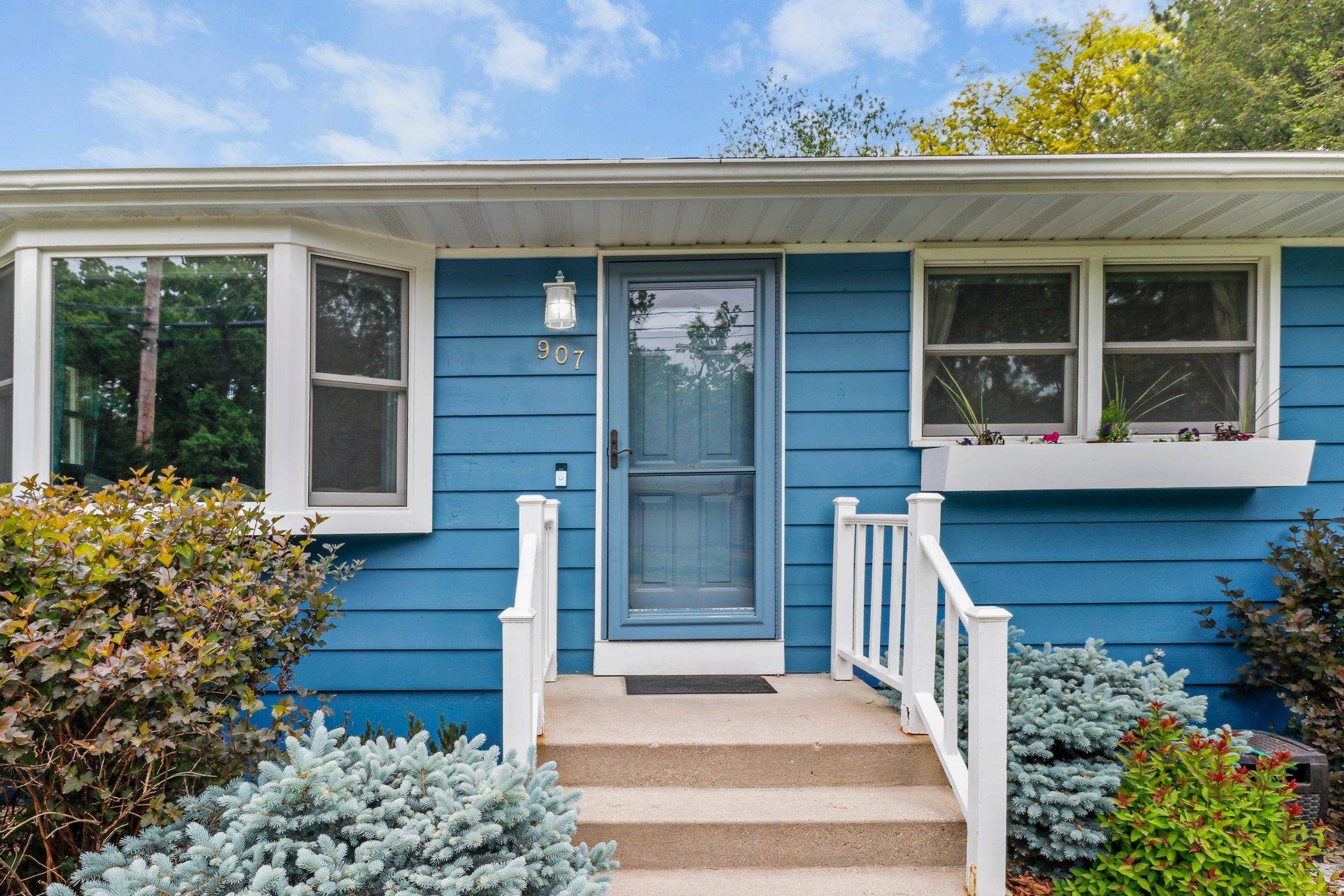 Monona, WI 53716,907 W Dean Avenue