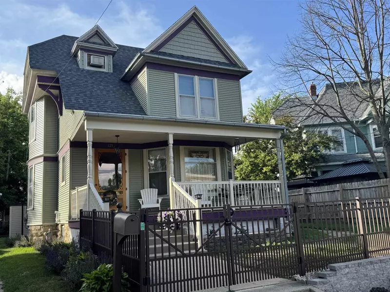 621 Prospect Avenue, Janesville, WI 53545