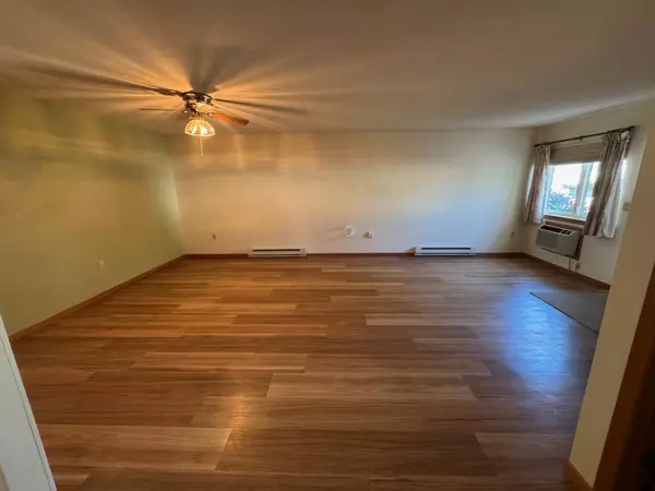 Baraboo, WI 53913,1303 15th Street