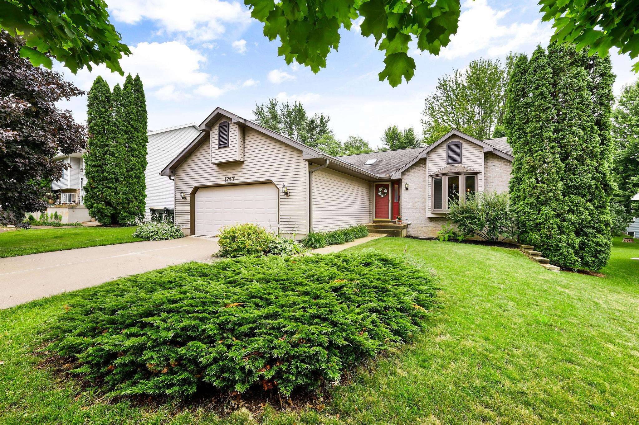 1747 Cornwall Circle, Sun Prairie, WI 53590