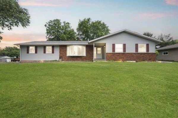 4610 Iroquois Trail, Morrisonville, WI 53571