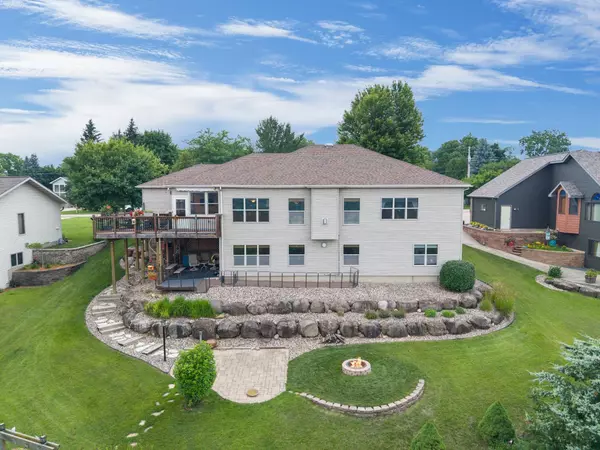 Lodi, WI 53555,W10975 Lake View Drive
