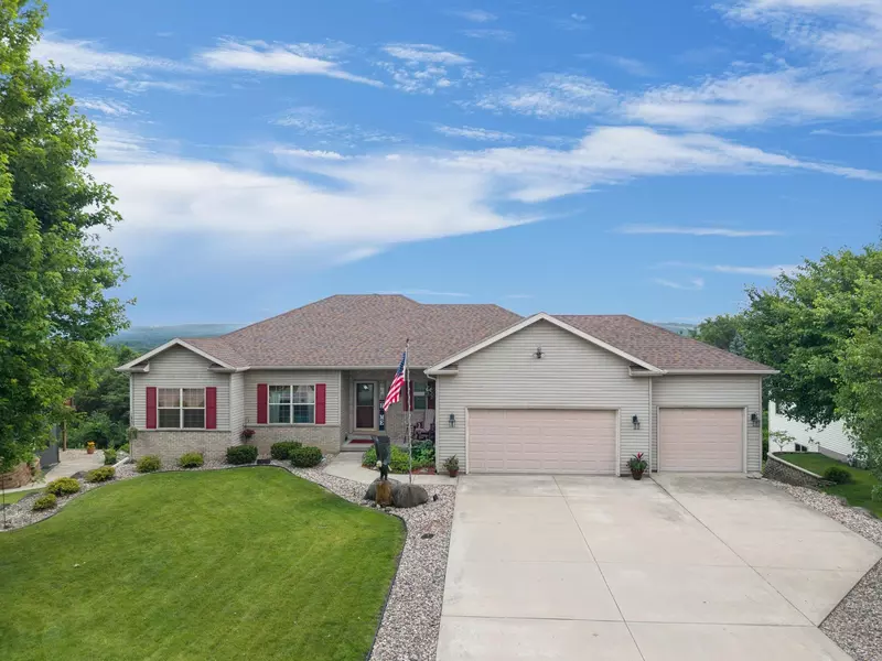 W10975 Lake View Drive, Lodi, WI 53555