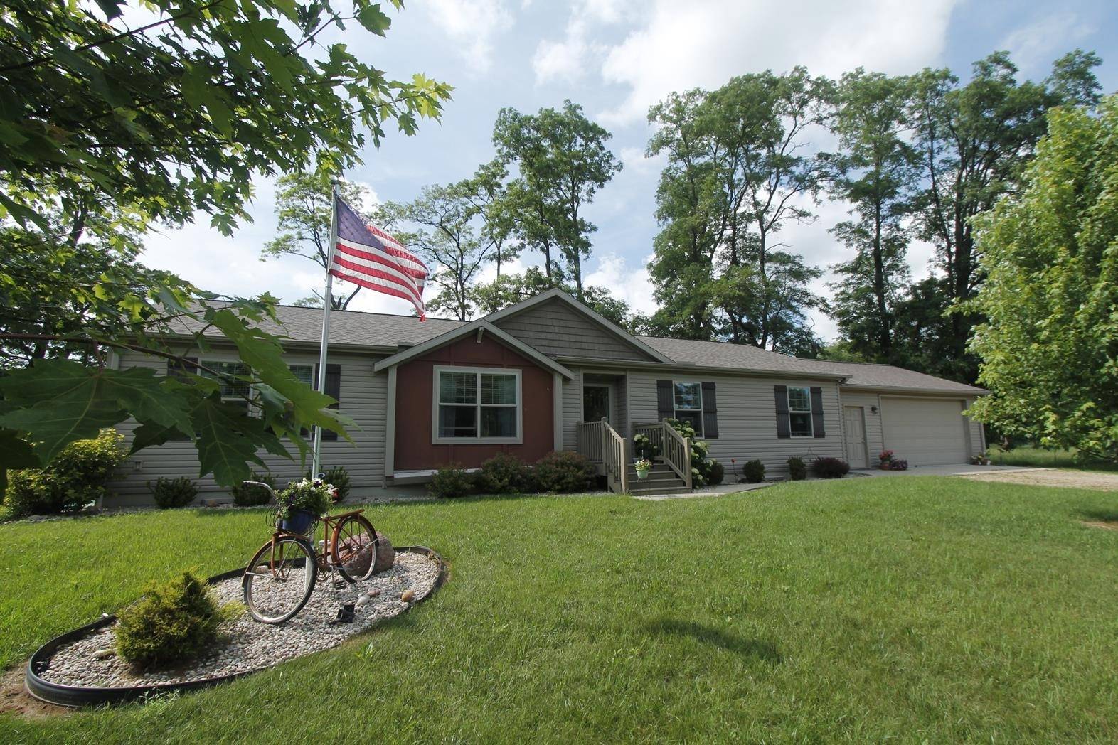 N5733 County Road Y, Montello, WI 53949-0000