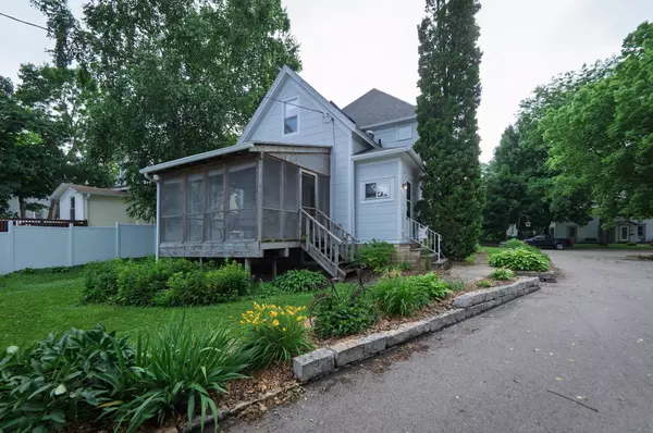 Ripon, WI 54971,609 Newbury Street