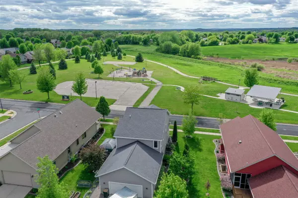 Sun Prairie, WI 53590,1261 TARA Drive