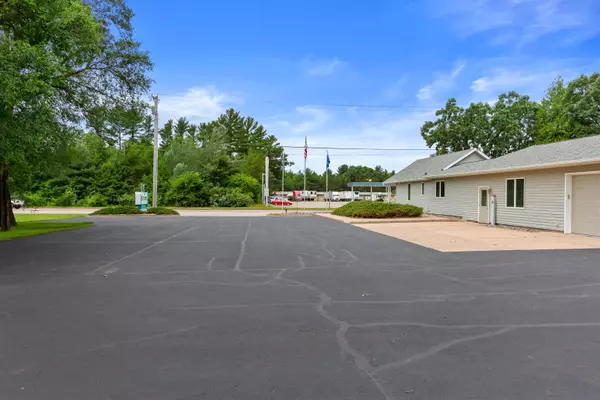 Wisconsin Rapids, WI 54494,8841 State Highway 13 S