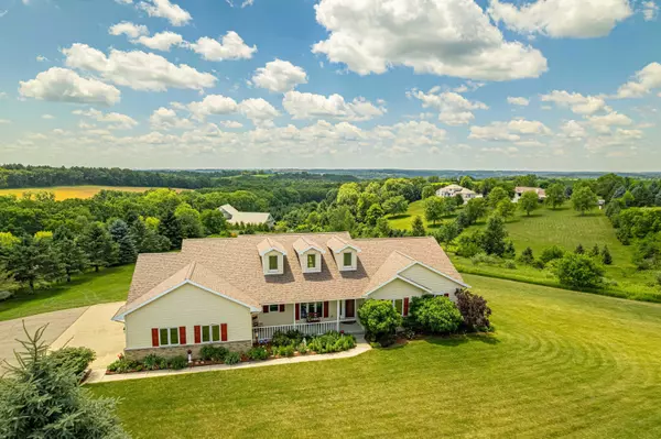 W3960 Vista Lane, Belleville, WI 53508