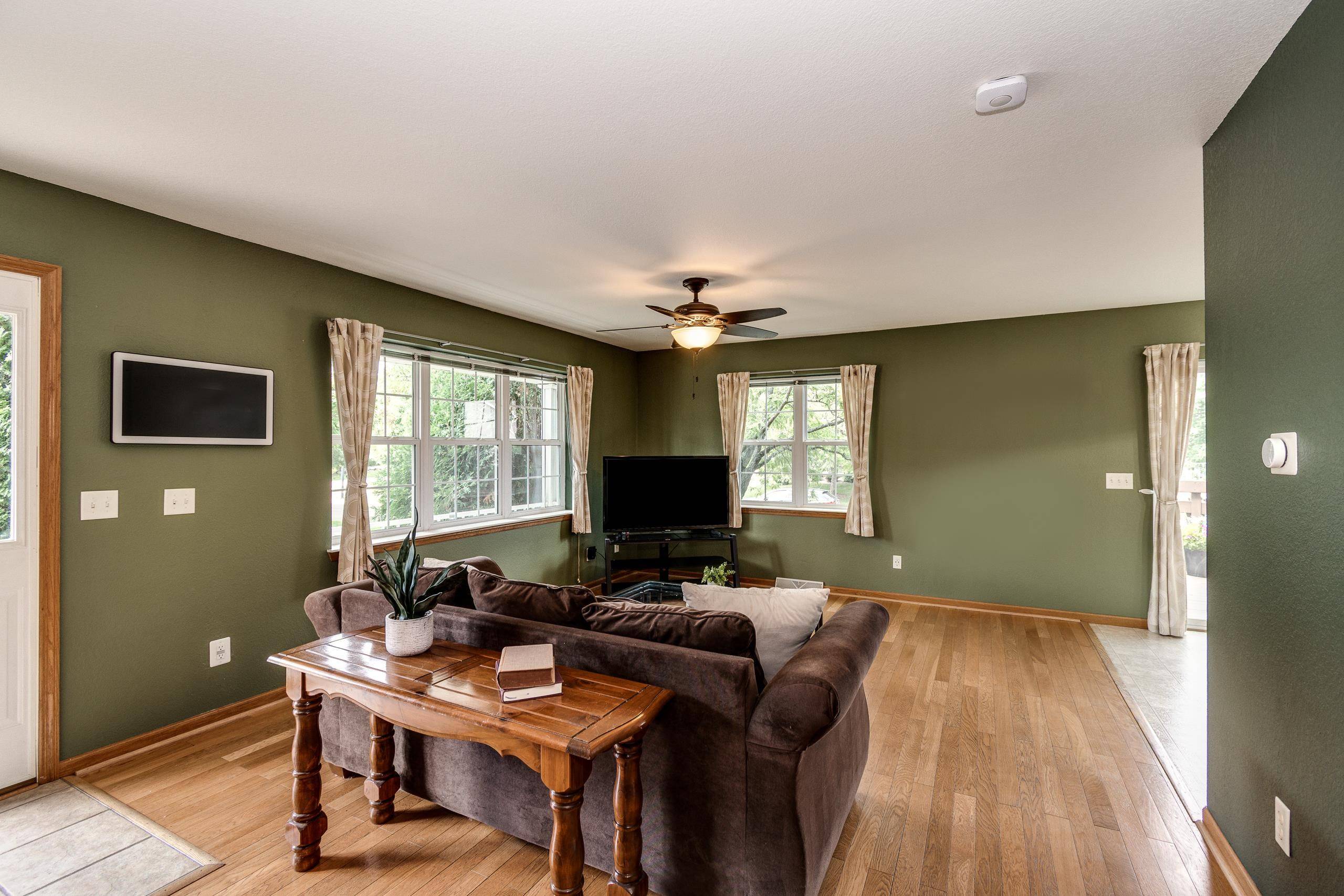 Sun Prairie, WI 53590,929 Chandler Lane