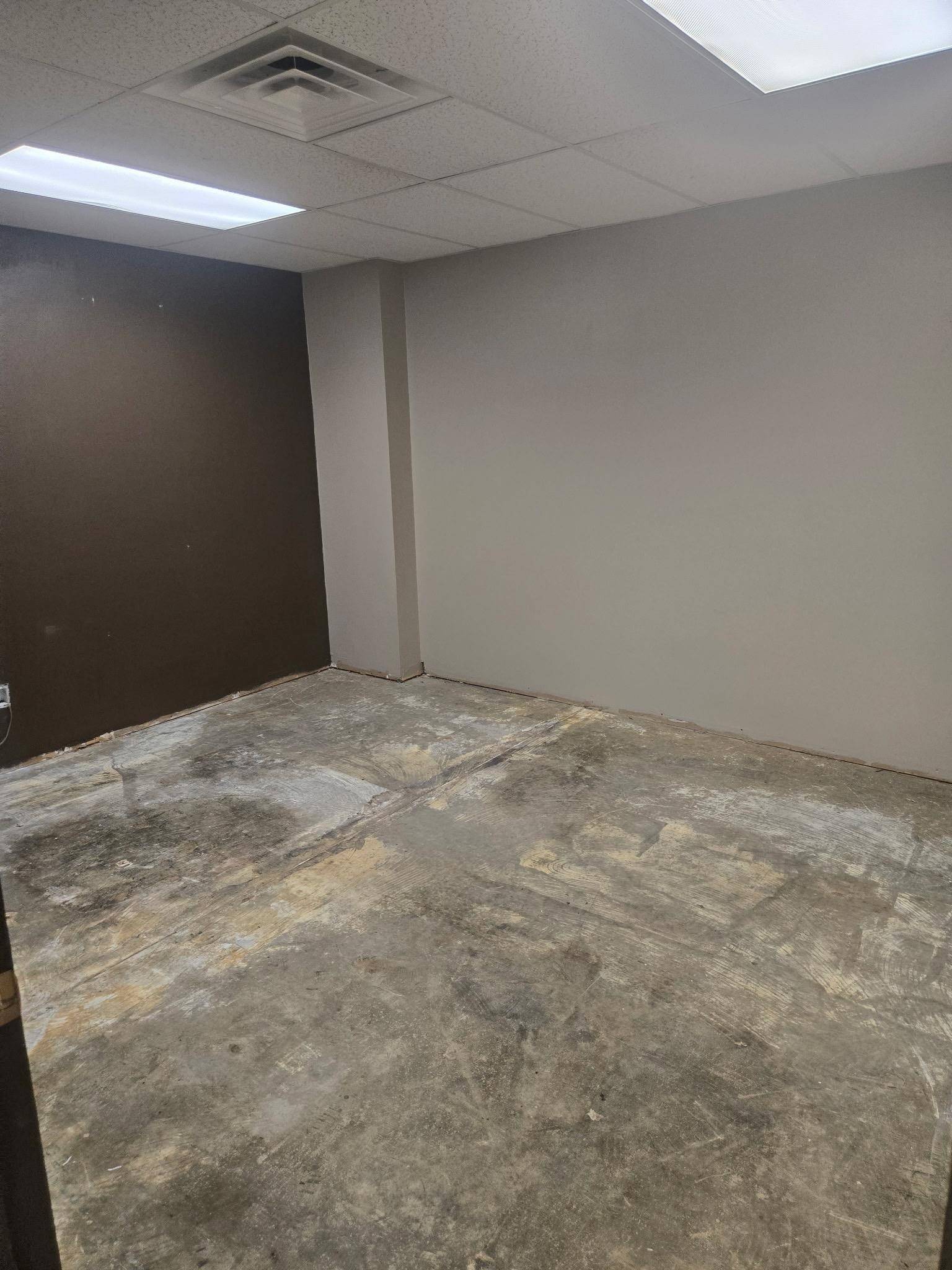 Columbus, WI 53925,224 Commercial Drive #B
