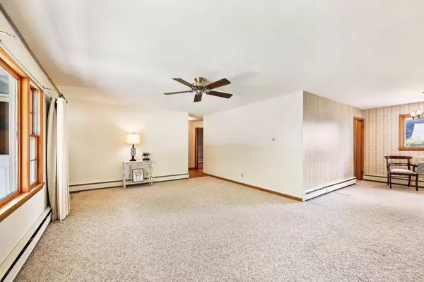 Columbus, WI 53925,839 S Lewis Street