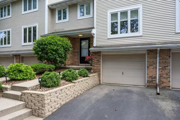 917 Vernon Avenue, Madison, WI 53714