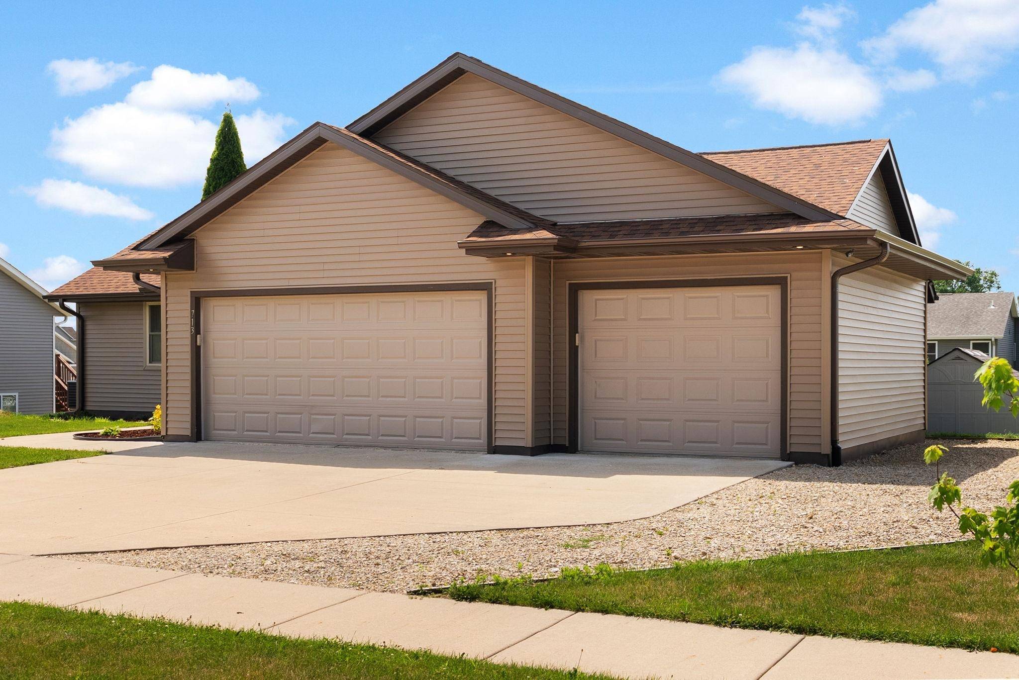 Evansville, WI 53536,713 Orchard View Drive