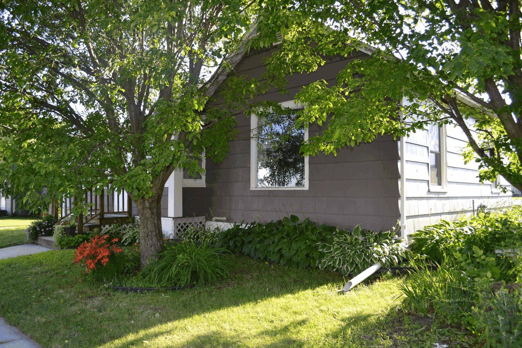 Elroy, WI 53929,1203 Academy Street