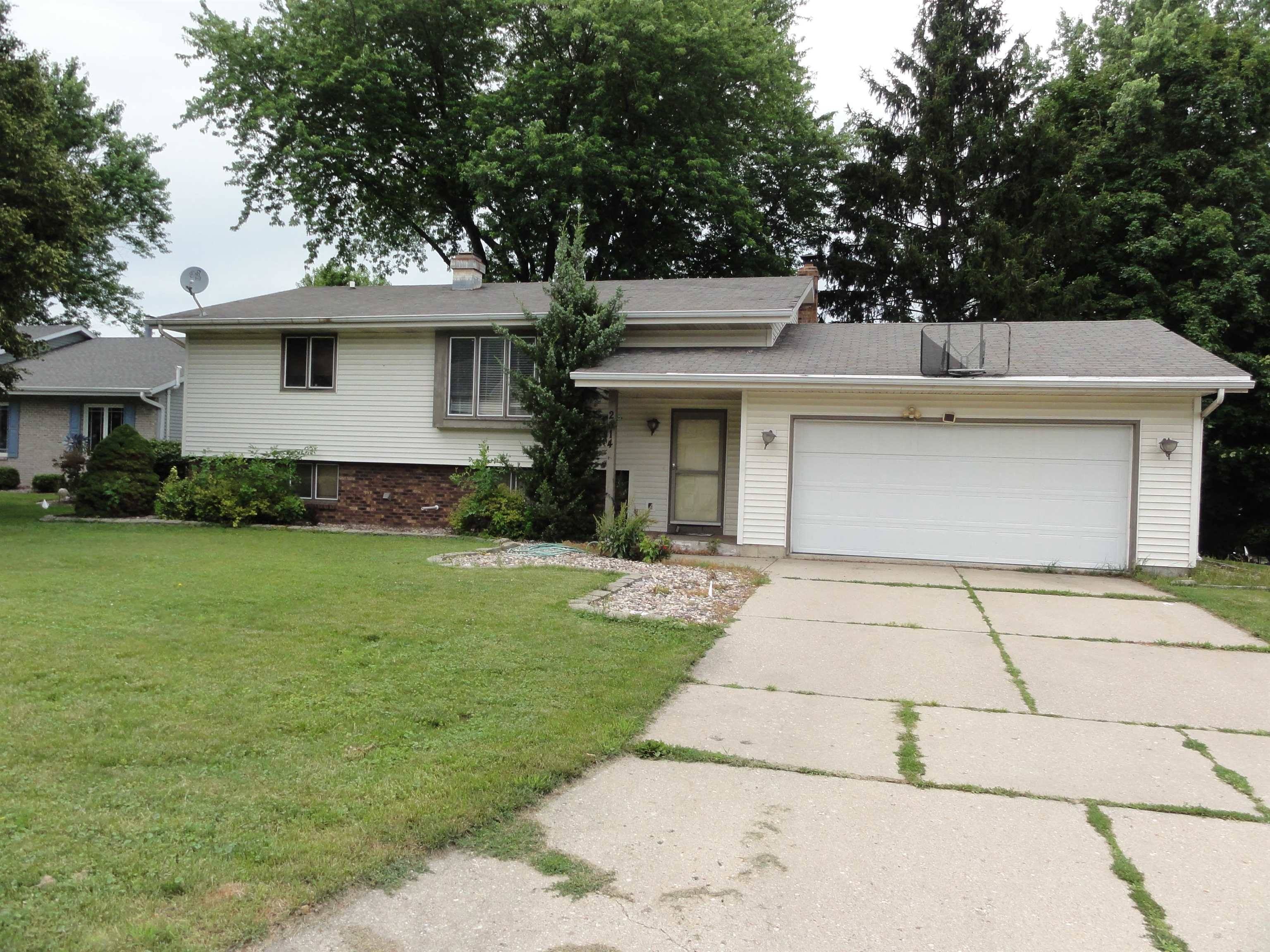 Janesville, WI 53548,2414 Galahad Way