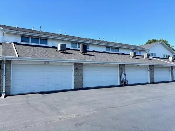 Janesville, WI 53545,2540 Liberty Lane #6