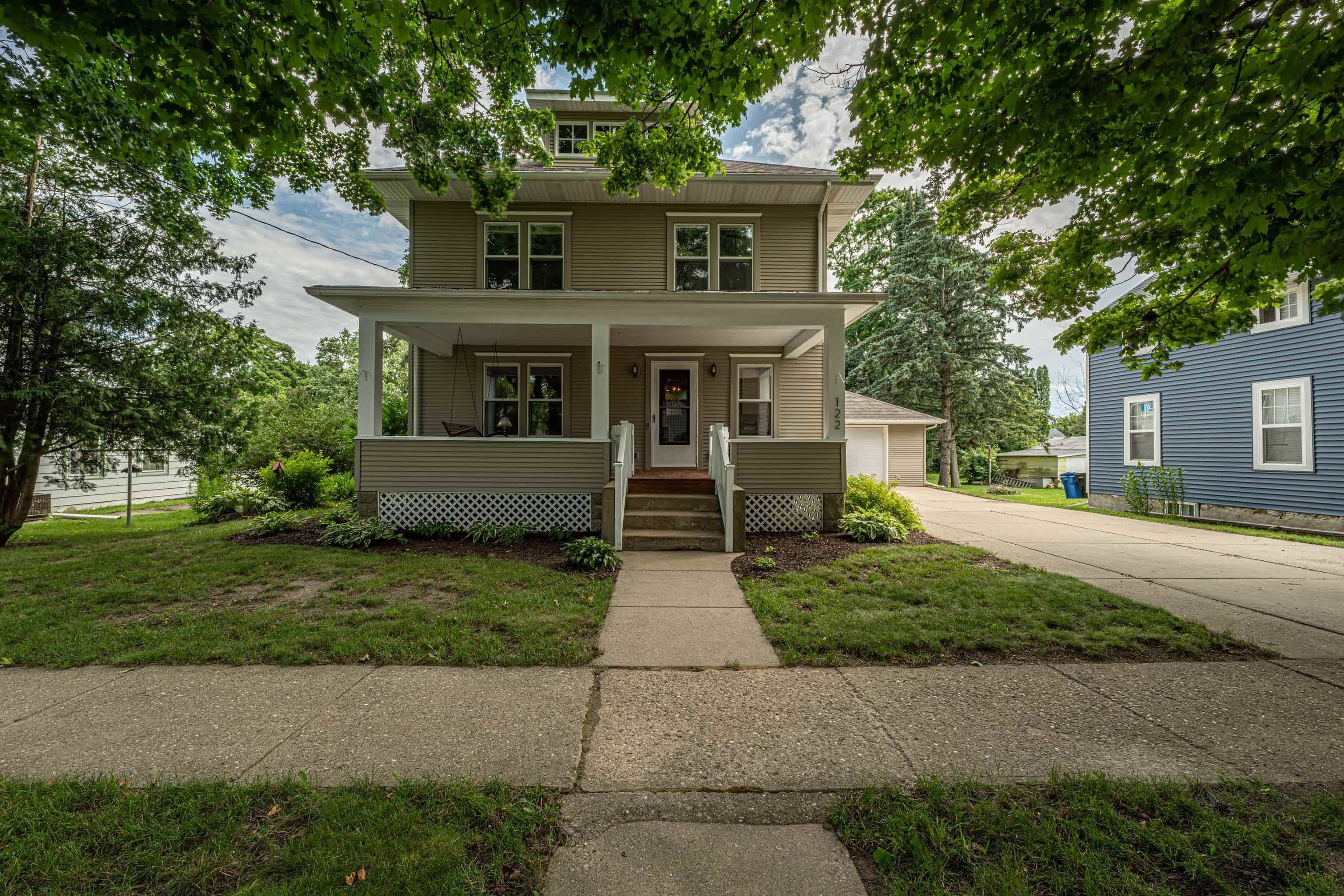 122 E Pearl Street, Belleville, WI 53508