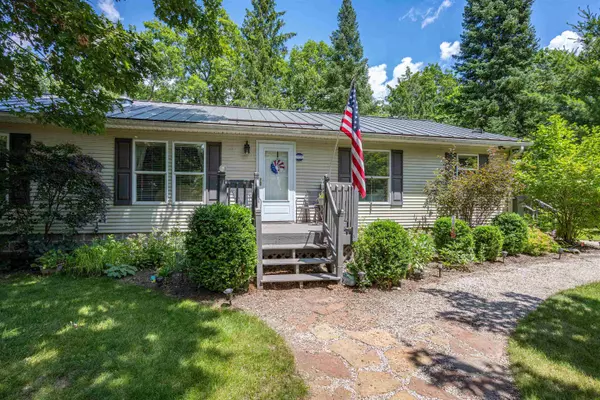 Mauston, WI 53948,W2894 49th Street