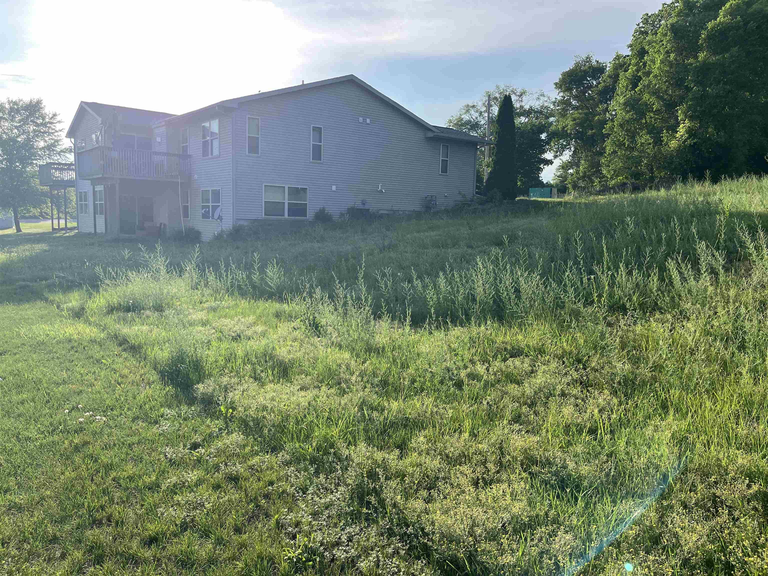 Mazomanie, WI 53560,107-109 E North Street